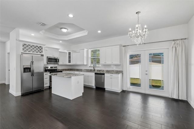 5803 N FREMONT AVENUE, Tampa, FL 33603