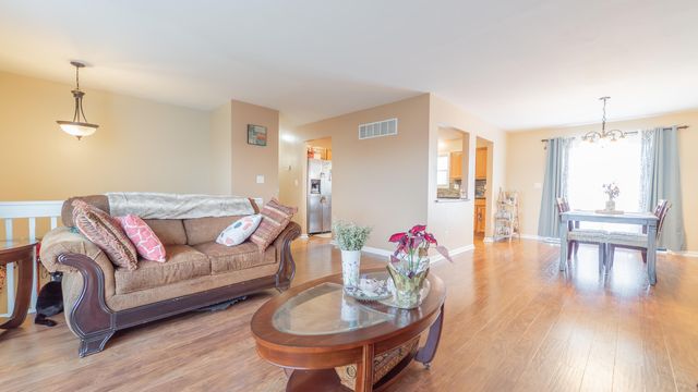 3759 W 72nd Avenue, Merrillville, IN 46410