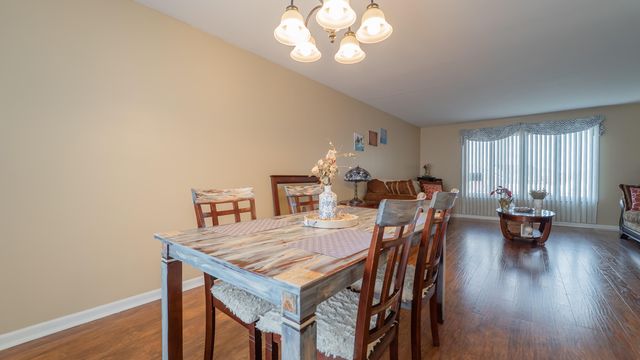 3759 W 72nd Avenue, Merrillville, IN 46410