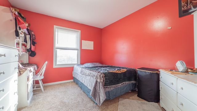 3759 W 72nd Avenue, Merrillville, IN 46410