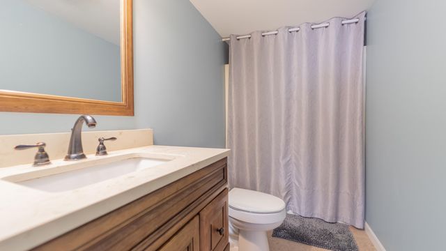 3759 W 72nd Avenue, Merrillville, IN 46410