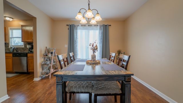 3759 W 72nd Avenue, Merrillville, IN 46410