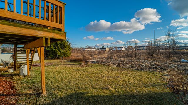 3759 W 72nd Avenue, Merrillville, IN 46410