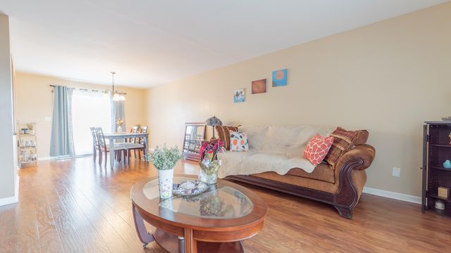 3759 W 72nd Avenue, Merrillville, IN 46410