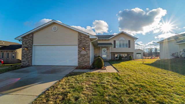 3759 W 72nd Avenue, Merrillville, IN 46410
