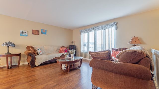 3759 W 72nd Avenue, Merrillville, IN 46410