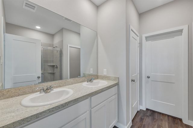 310 Crayfish Drive, Crosby, TX 77532