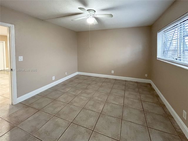 715 NE 6th St 2, Fort Lauderdale, FL 33304