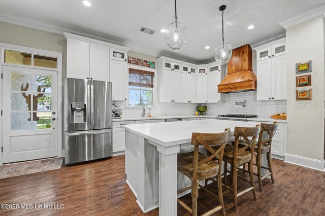 49 Lancair Drive, Picayune, MS 39466