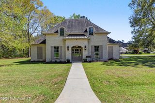 49 Lancair Drive, Picayune, MS 39466