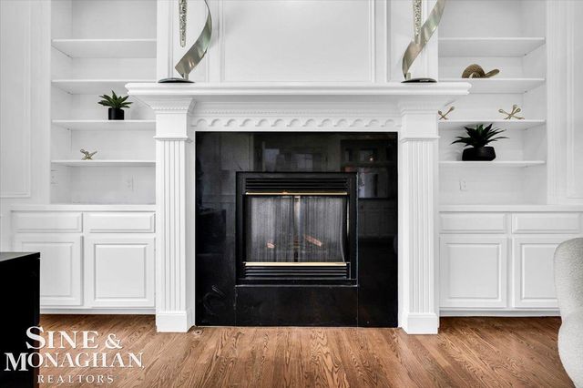 1289 Creek Pointe Drive, Rochester, MI 48307
