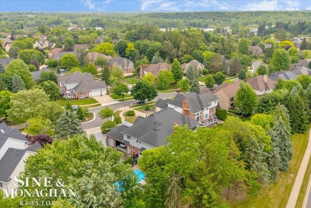 1289 Creek Pointe Drive, Rochester, MI 48307