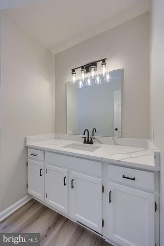 10 STEEPLE AVE, Red Lion, PA 17356