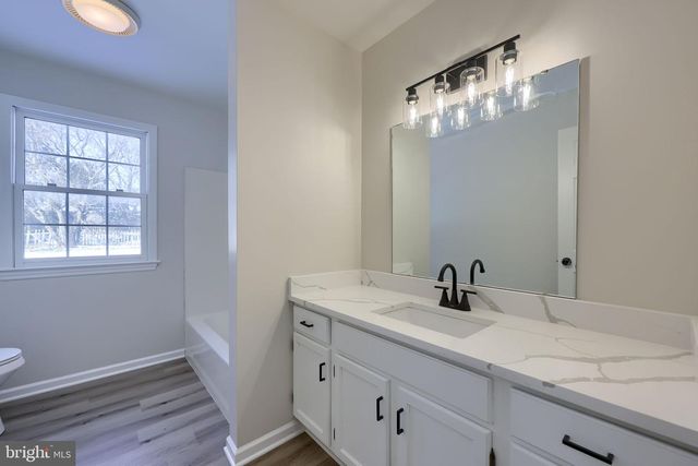 10 STEEPLE AVE, Red Lion, PA 17356