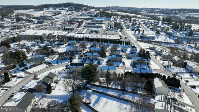 10 STEEPLE AVE, Red Lion, PA 17356