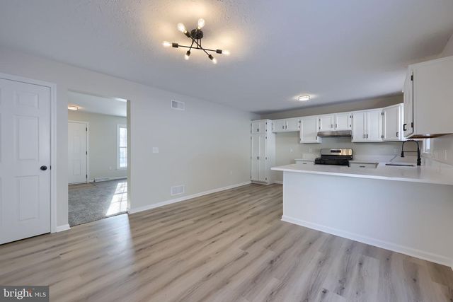 10 STEEPLE AVE, Red Lion, PA 17356