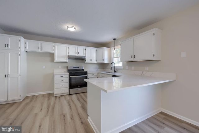 10 STEEPLE AVE, Red Lion, PA 17356