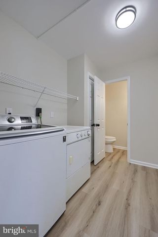 10 STEEPLE AVE, Red Lion, PA 17356