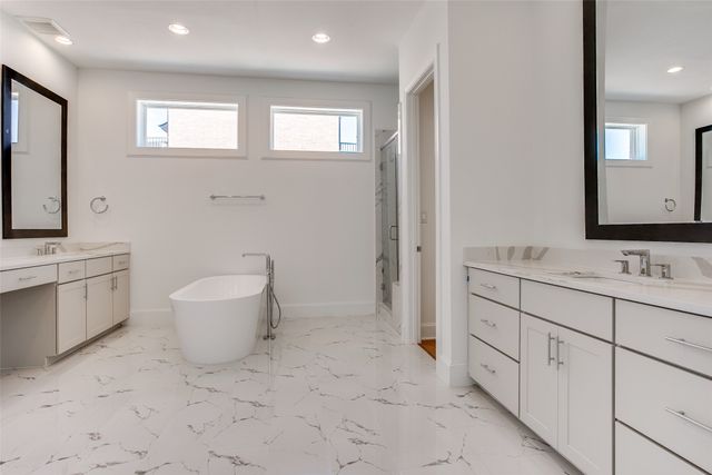 211 Carroll Street, Fort Worth, TX 76107