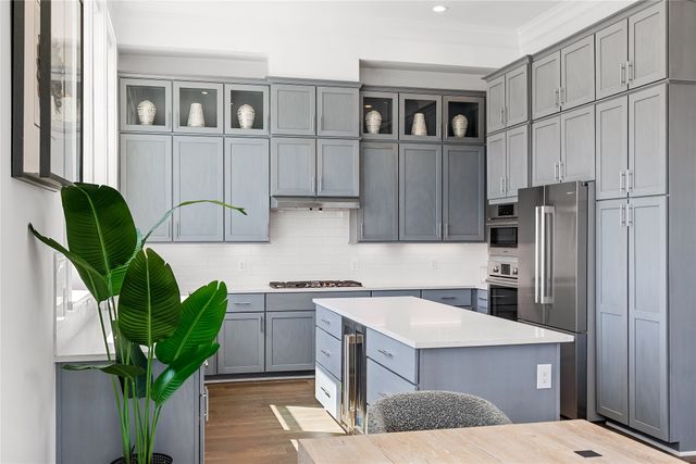 211 Carroll Street, Fort Worth, TX 76107