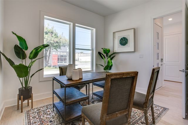 211 Carroll Street, Fort Worth, TX 76107