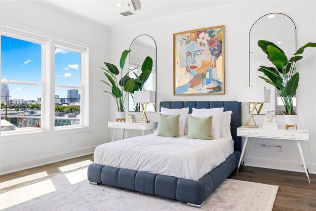 211 Carroll Street, Fort Worth, TX 76107