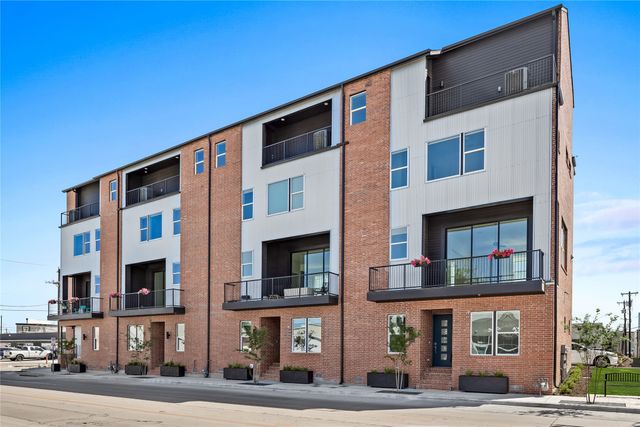 211 Carroll Street, Fort Worth, TX 76107