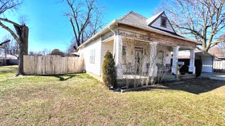 802 First Avenue, Monett, MO 65708