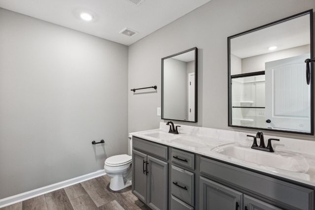 1170 Tybee Dr, Clarksville, TN 37042