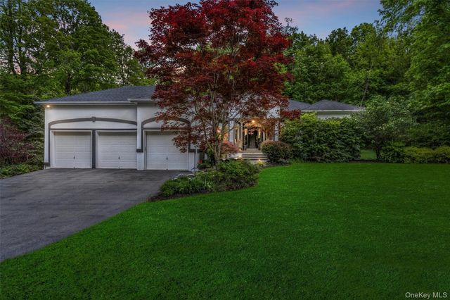 44 Carol Lane, Poughquag, NY 12570