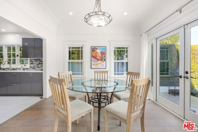 801 N Laurel Avenue, Los Angeles, CA 90046