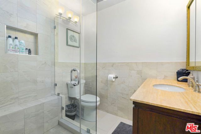 801 N Laurel Avenue, Los Angeles, CA 90046