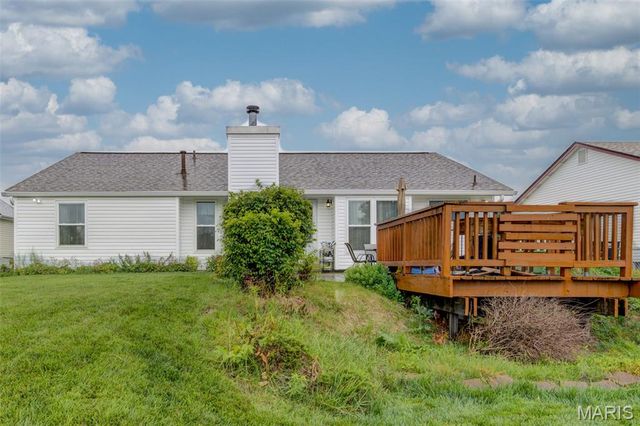 435 Slusser Lane, Florissant, MO 63031