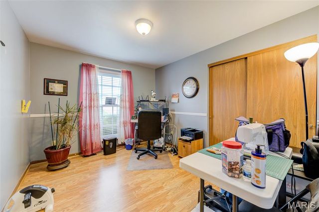 435 Slusser Lane, Florissant, MO 63031
