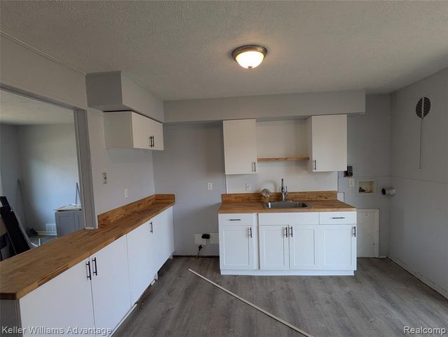 27130 Woodmont Street, Roseville, MI 48066