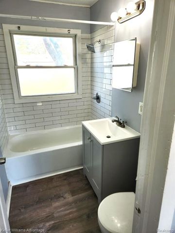 27130 Woodmont Street, Roseville, MI 48066