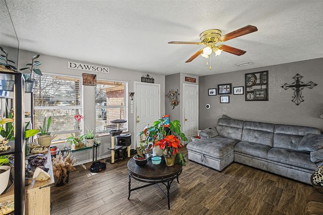 707 Shady Grove Court, Granbury, TX 76049