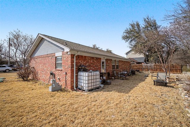 707 Shady Grove Court, Granbury, TX 76049