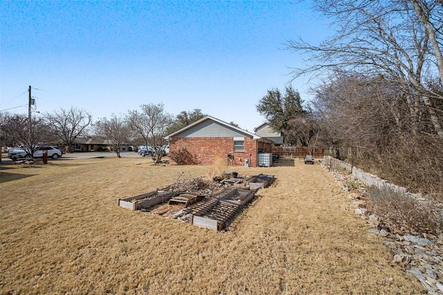 707 Shady Grove Court, Granbury, TX 76049