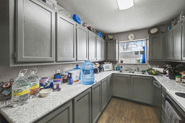 707 Shady Grove Court, Granbury, TX 76049