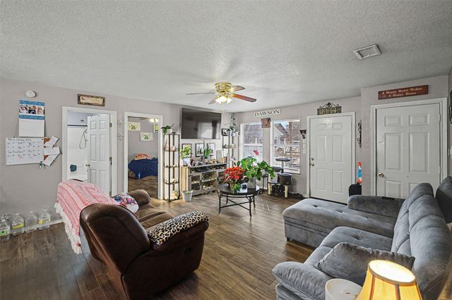 707 Shady Grove Court, Granbury, TX 76049