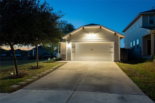 326 Pearl WAY, Buda, TX 78610