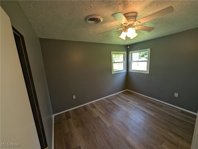 1240 W 21st Street, Lorain, OH 44052