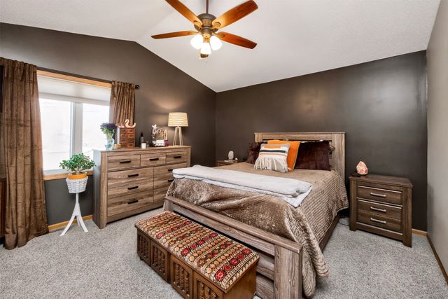 2810 SW Glenbrooke Boulevard, Ankeny, IA 50023