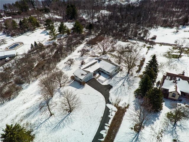5073 Foster Road, Canandaigua Town, NY 14424