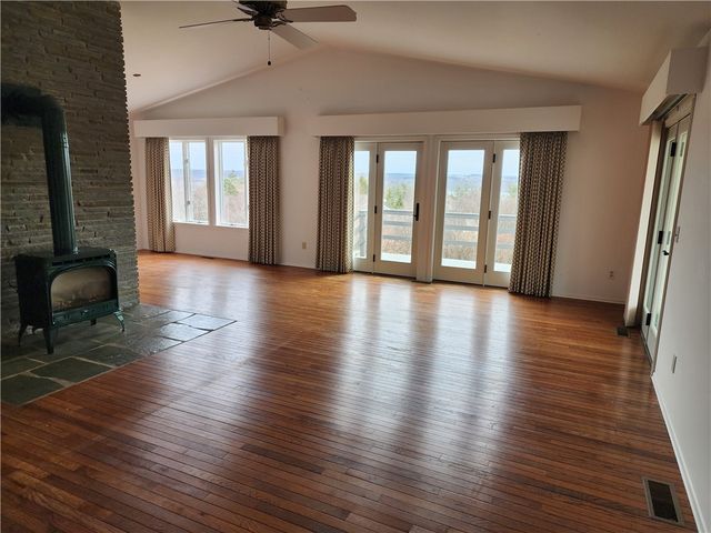 5073 Foster Road, Canandaigua Town, NY 14424