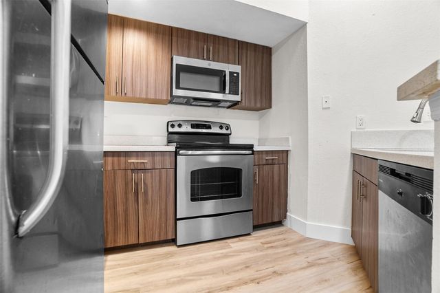 12730 Vista Isles Dr 821, Plantation, FL 33325