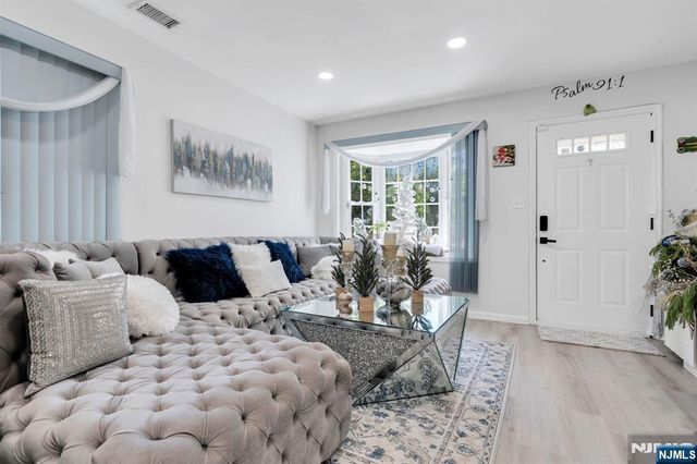 19 Clarion Lane 201, Newark, NJ 07103