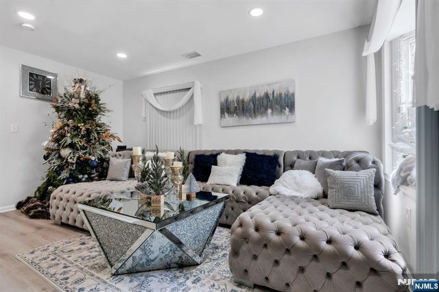 19 Clarion Lane 201, Newark, NJ 07103