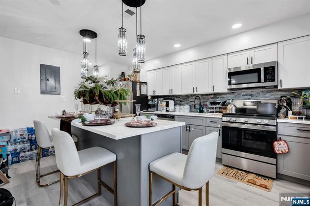 19 Clarion Lane 201, Newark, NJ 07103
